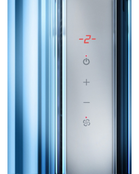 Вертикальный солярий "Luxura V6 44 XL BALANCE ULTRA"